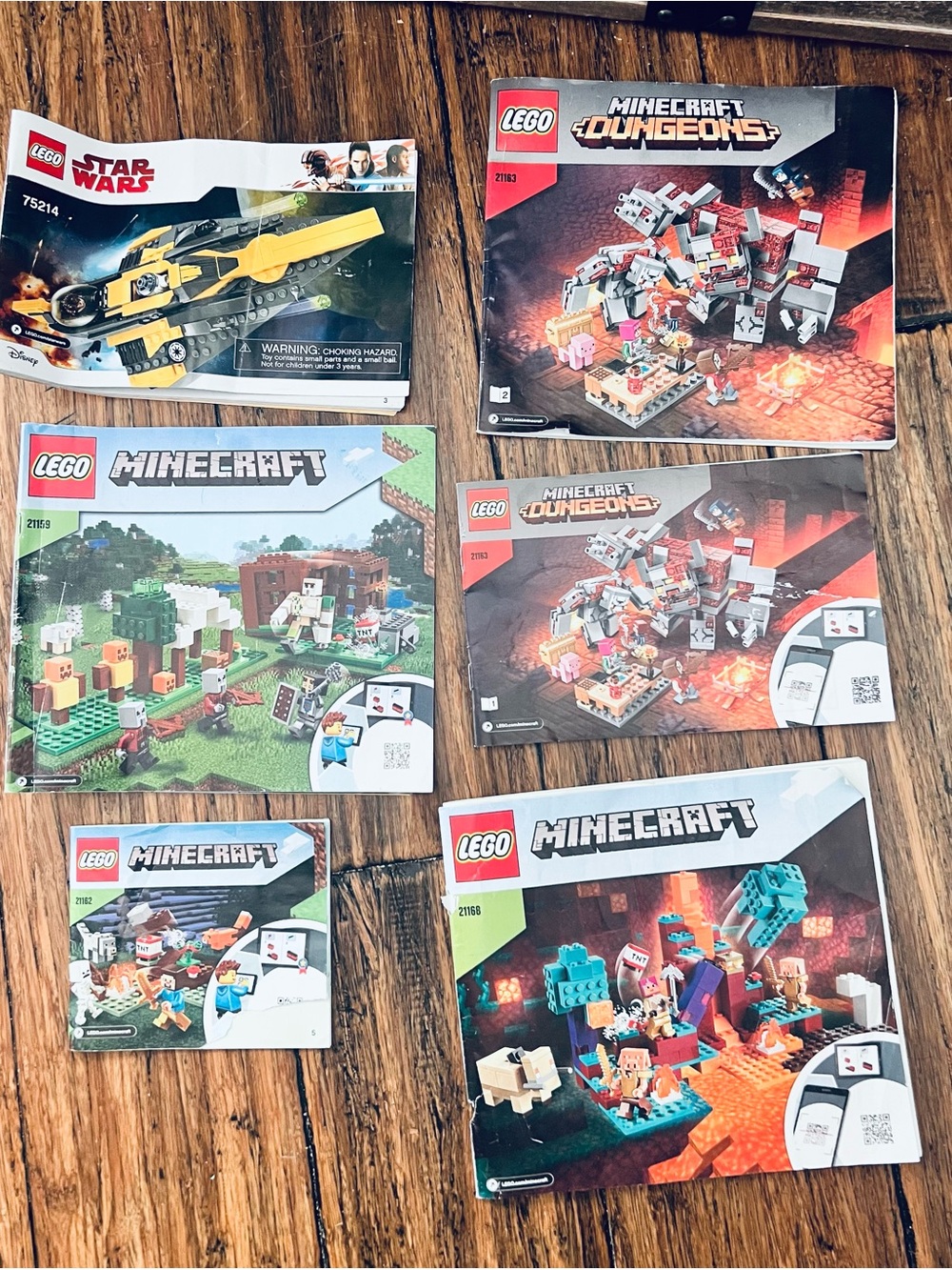 LEGO Minecraft & Star Wars Instruction Booklets - Red, Black, Blue, Green, White